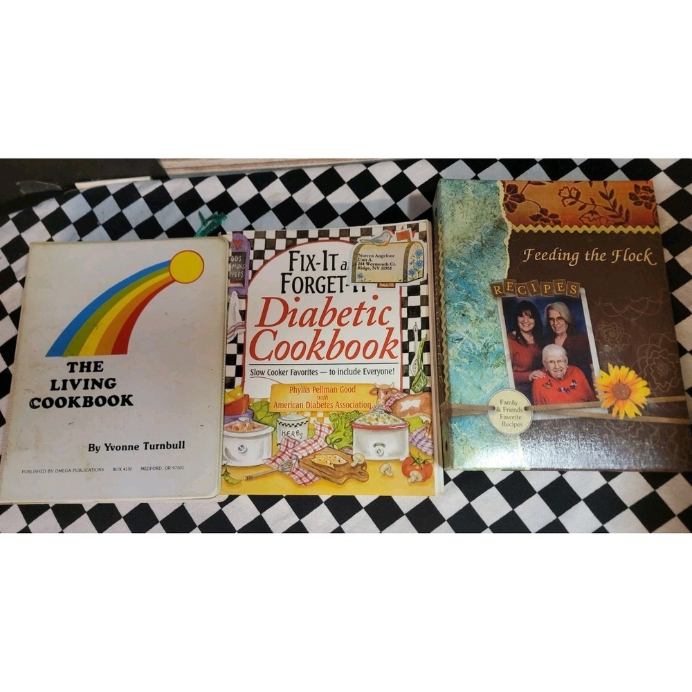 Vintage Cookbook Lot of 3 Community Recipes Diabetic Slow Cooker Binder